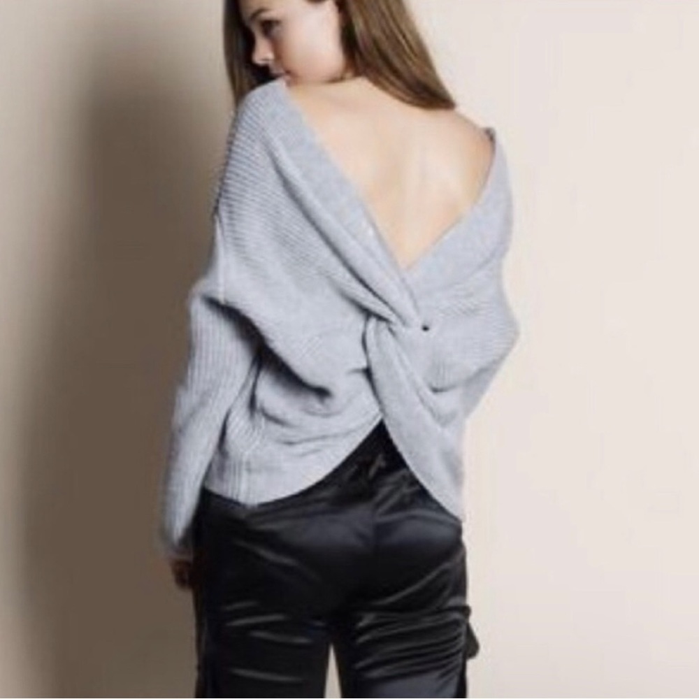 MIRACLE Twist Back Gray V-Neck Sweater Women Size S/M